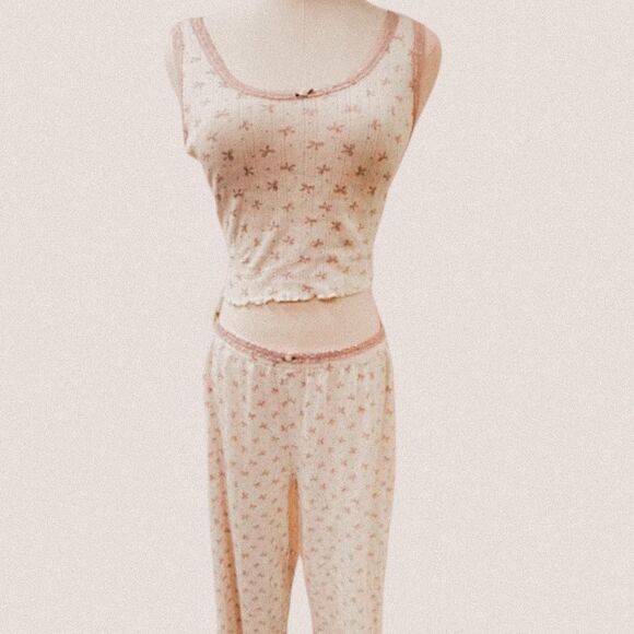 Viral TJ Maxx Just Chillin Cream & Pink Bow Knit Pajama Set top bottom pajama XS - Picture 1 of 6